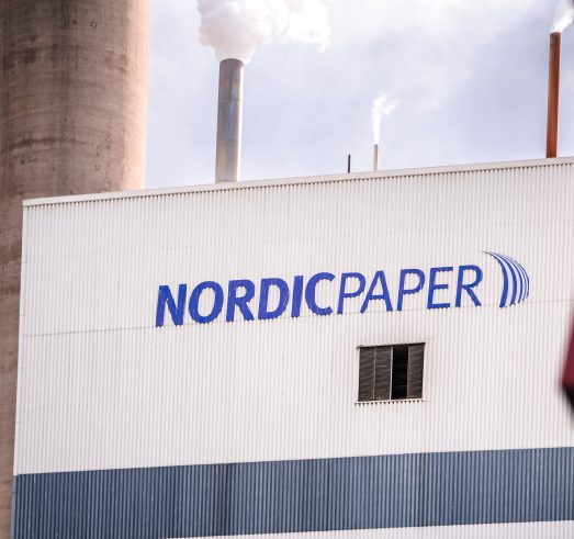 Foto av Nordic Papers fabrik i Bäckhammar